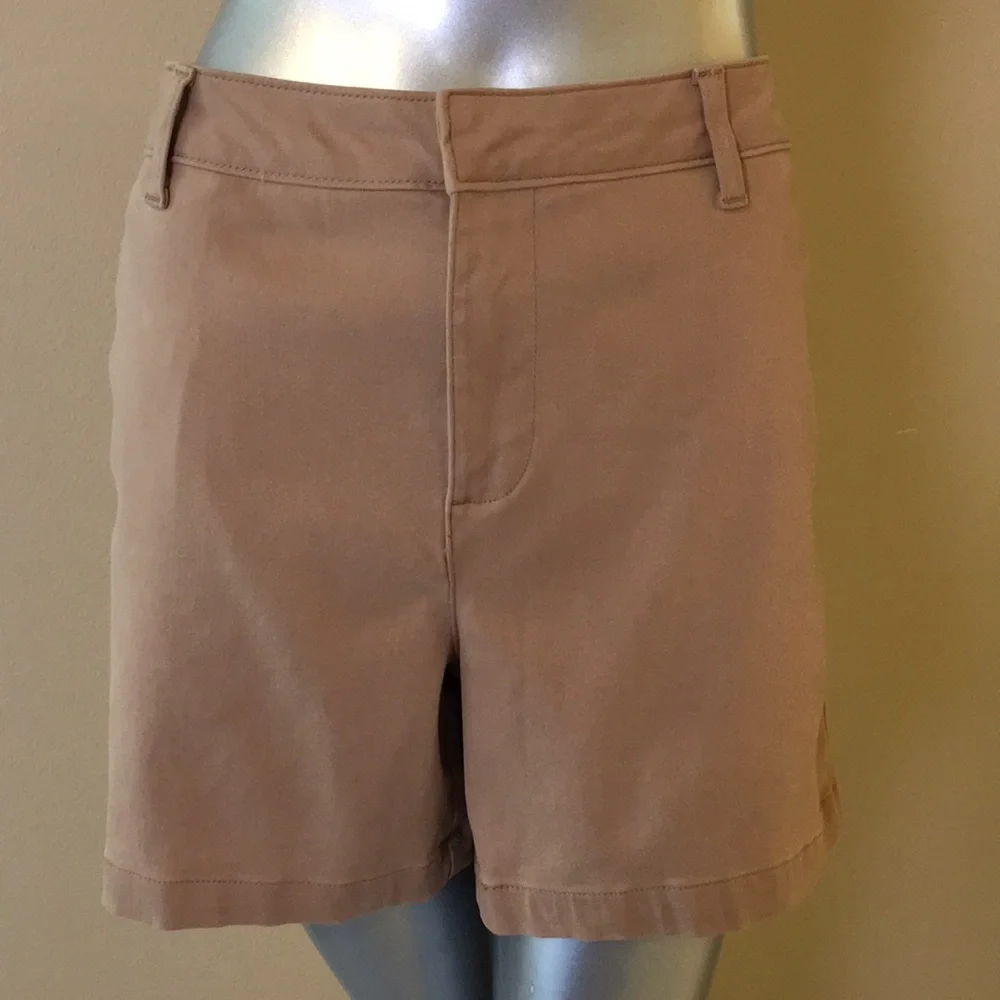 BANANA REPUBLIC | Soft Stretch Chino Shorts - Picture 4 of 16